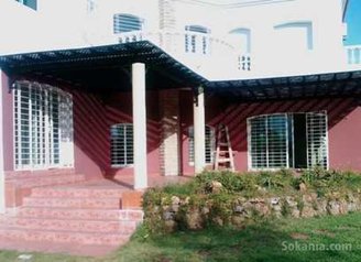 Villa d’architecte avec piscine à Soussi