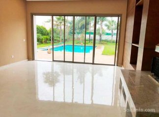 Villa neuve avec piscine à louer à Souissi RABAT