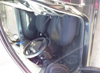 Voiture peugeot model 2009