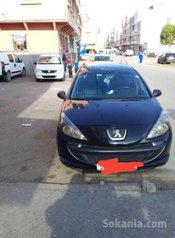 Voiture peugeot model 2009