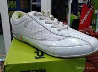 Chaussures Beppi pour femmes blanc