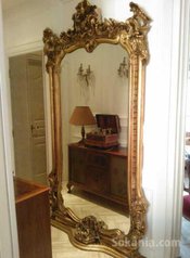 Tres beau miroir en bois massif sculpte style fran