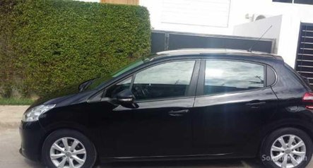 Peugeot208