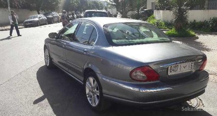 Jaguar X-Type 2.5 l V6 - Faible kilométrage