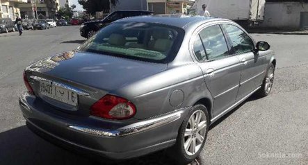 Jaguar X-Type 2.5 l V6 - Faible kilométrage