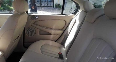 Jaguar X-Type 2.5 l V6 - Faible kilométrage