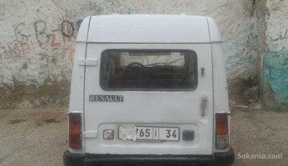 Renault 4 à انزكان