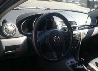 Mazda 3 essence