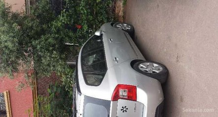 Kia carens a vendre