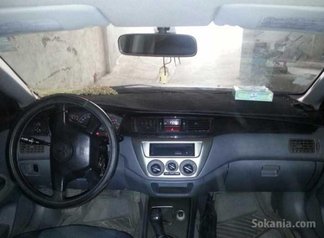Mitsubishi lancer Essence