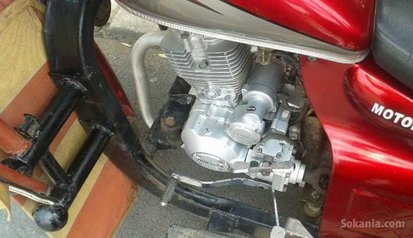 Moto triporteur