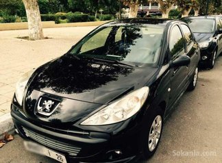 Peugeot 206+ essence tout options 2011