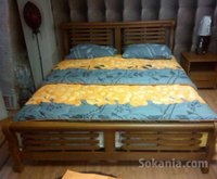 Chambre en bois et chevets