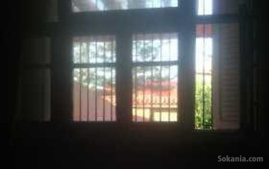 Lot de fenetres en bois