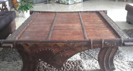 Ensemble table+biblio de Bali vendre