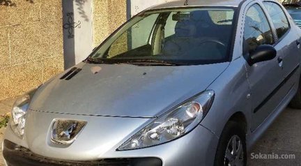 Peugeot 206+ essence 2012
