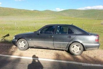 Mercedes-benz c 250 modele 1993