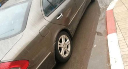 Mercedes Benz E200