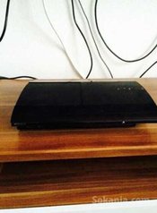 Play Station 3 PS 3 ultra slim sans accessoires