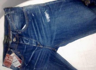 Jeans pull and bear