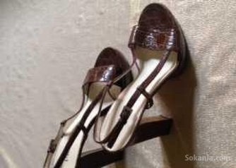 3abaya/sandales