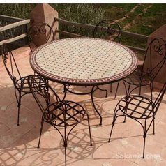 Grandes table avec 4 chaises en zelige marbre