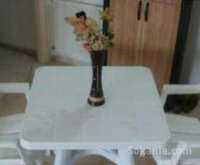 Salle a manger en plastique