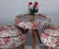 Table plus deux chaise