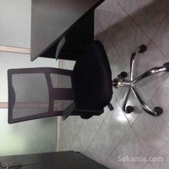 Bureaux / chaises à vendre