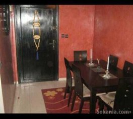 Table a manger avec 6 chaises