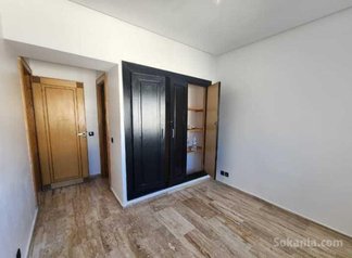 L'appartement à louer avec balcon et place de park