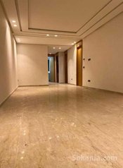Appartement palmier vide très haut standing