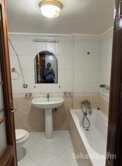 Appartement a côté lycée Med v