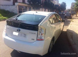Toyota Prius Hybrid Essence 2011