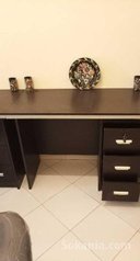 4 Bureaux / Chaises