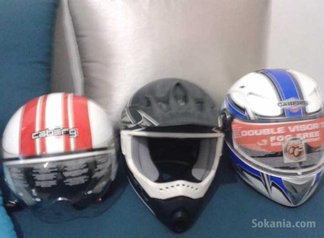 CASQUE ET COMBINAISON MOTO