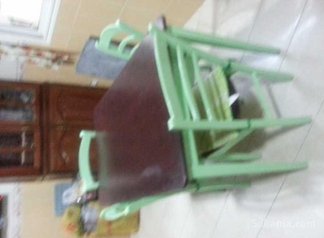 Table avec 4 chaises