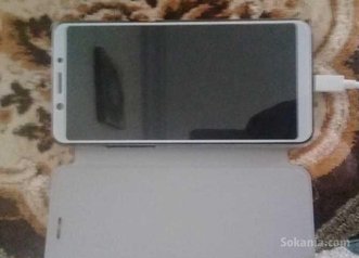 Oppo F5 et sac à dos