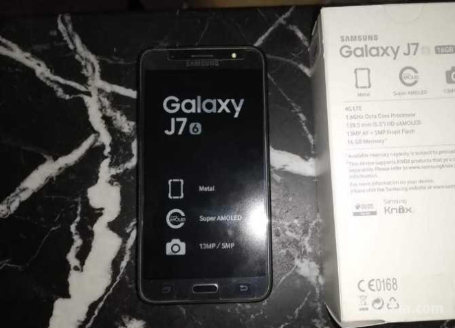 Samsung J7 2016 Neuf Avec Accessoires