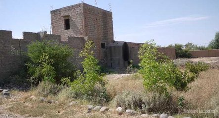 Ferme de 4,5 ha a Loudaya