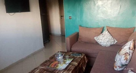 STUDIO MEUBLE A TILILA