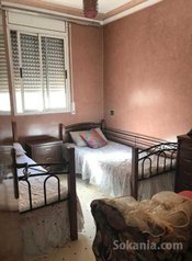 A vendre appartement meublé au 2éme à route de rabat
