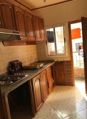 A vendre appartement meublé au 2éme à route de rabat