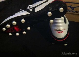 Crampons Football Soccer Mizuno Morelia Neo