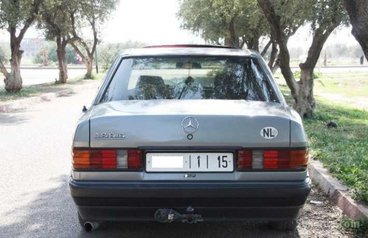 Mercedes-benz 190d