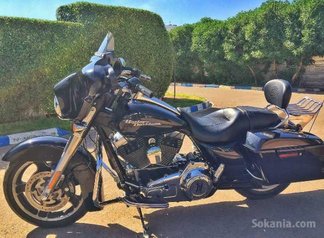 Harley davidson street glide