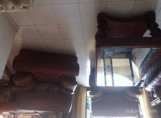 Fauteuil et table de salon a vendre