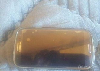 Sumsung galaxy s3 neo GT-I9301I bleu d e bon état