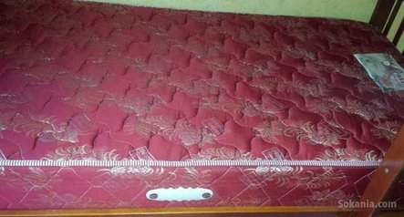 LIT SUPERPOSE ET MATELAS