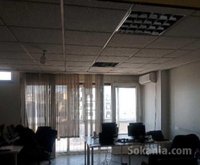 Bureau de 190m2 à côté biranzarane